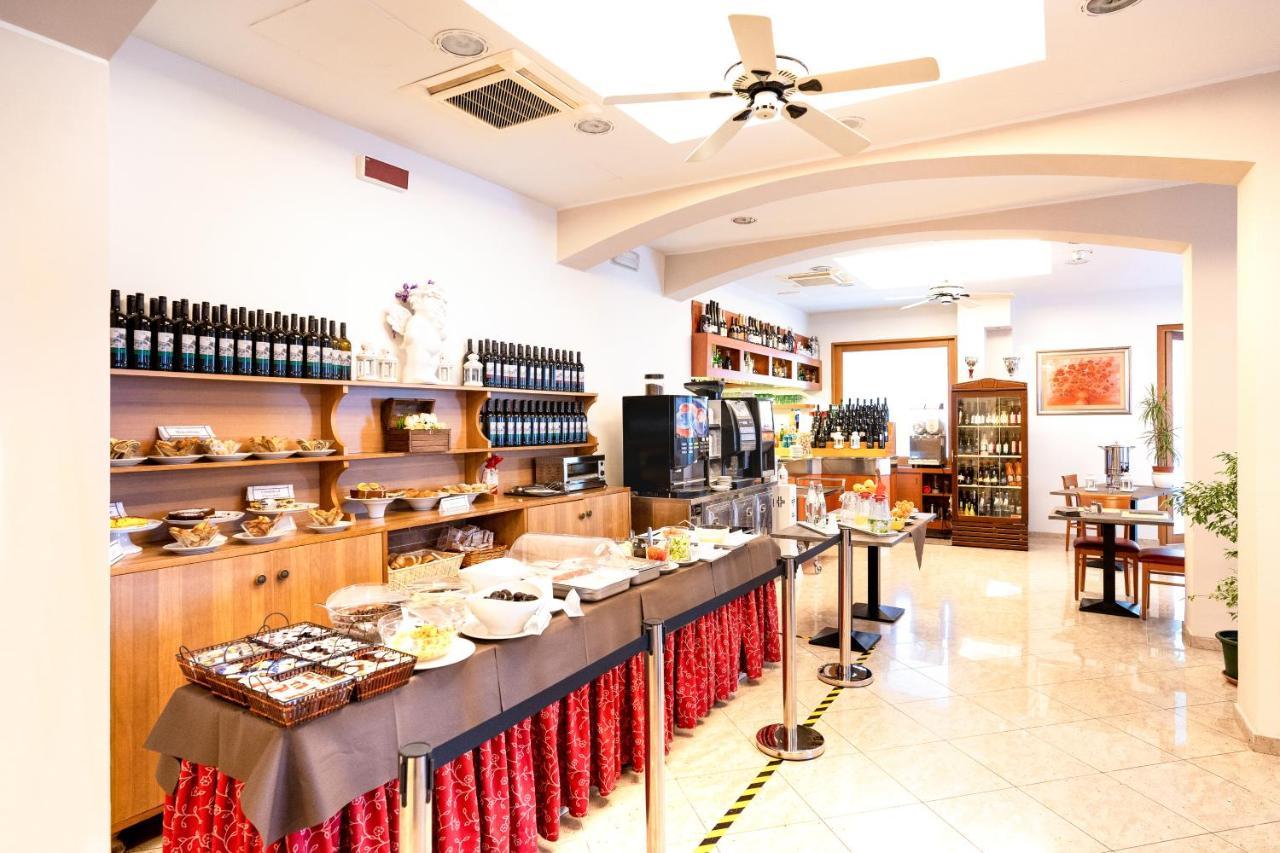 Hotel Angelus Rimini Dış mekan fotoğraf